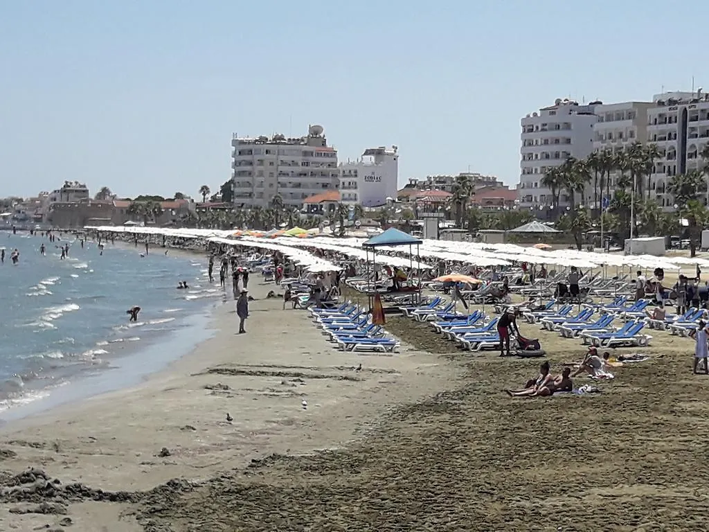 Marina'S Rooms Xrisopolitissa Larnaca Kwatera prywatna
